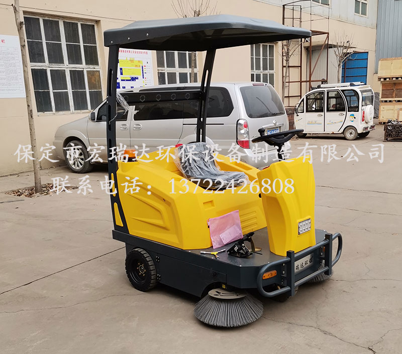 HRD-1550駕駛式掃地車(chē) HRD-1550駕駛式掃地車(chē)